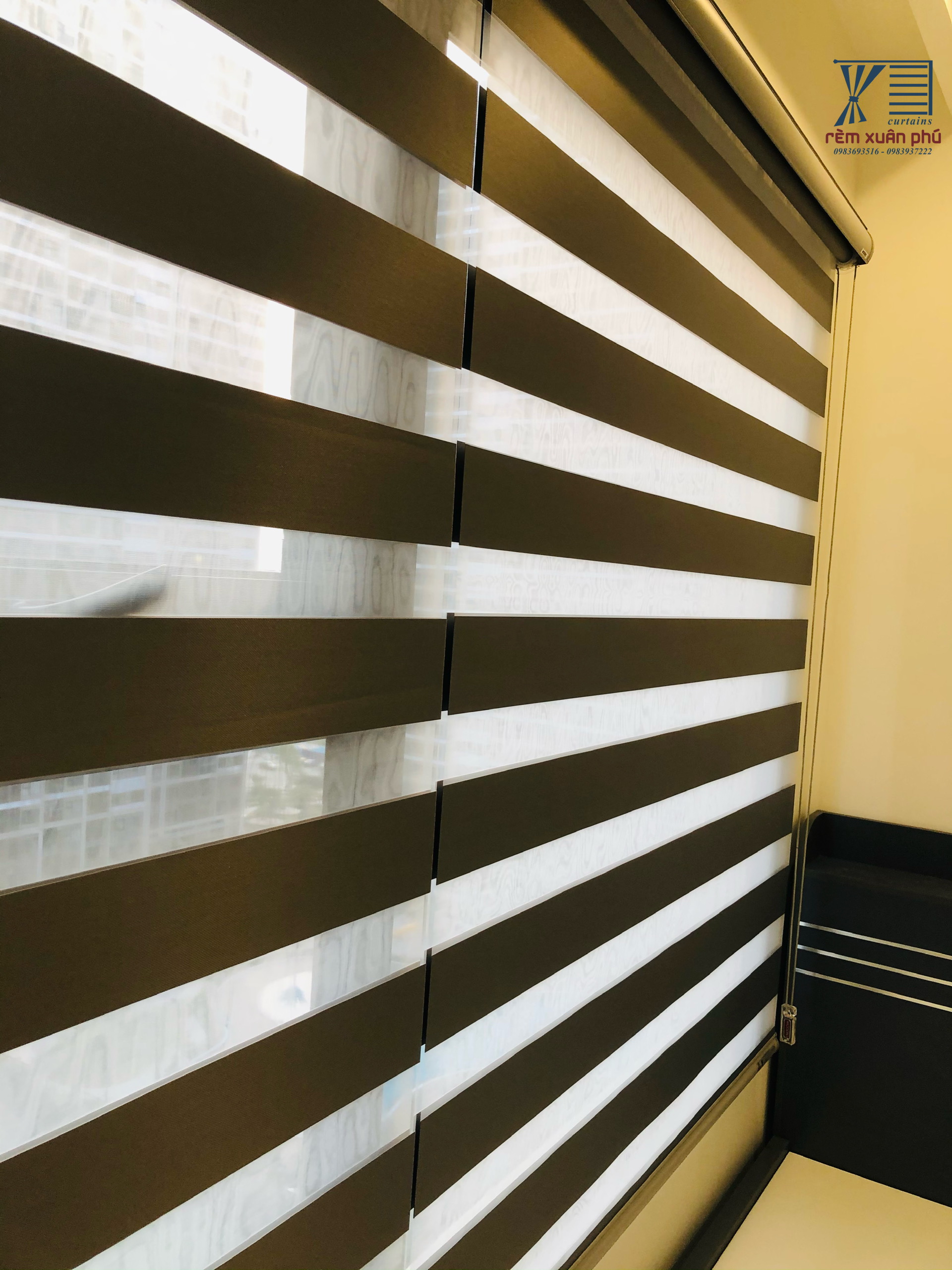 Rem Cua Tai Vinhomes