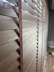 gia rem sao go hang modero